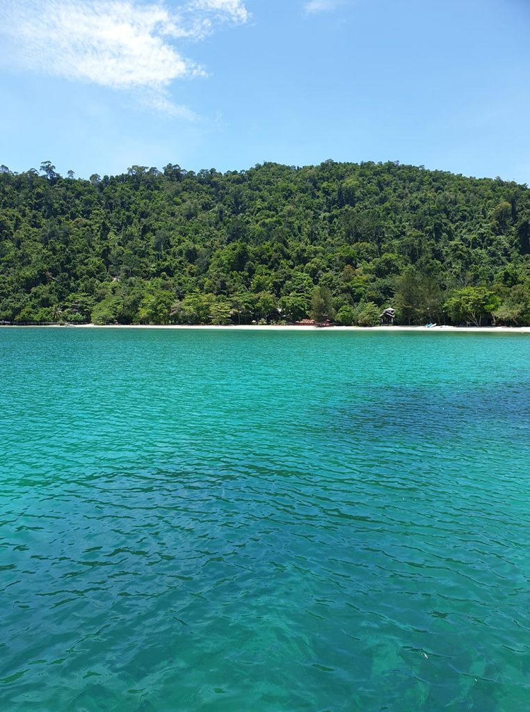 Hipshut Bunga Raya Island Resort & Spa sea, Sabah