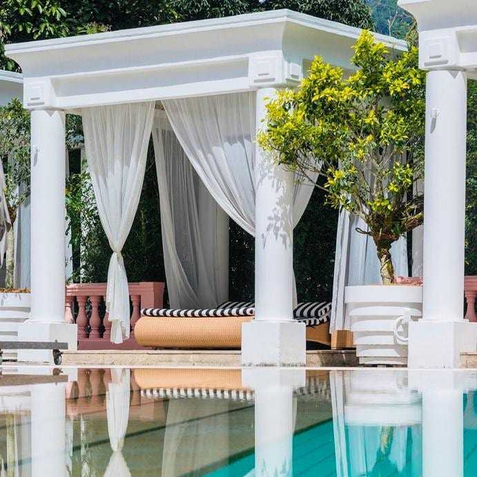 HIPSHUT The Chateau Spa & Organic Wellness