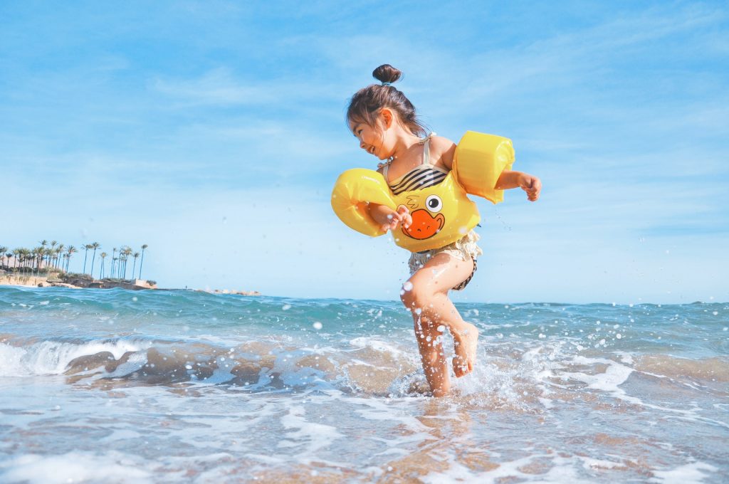 7 Obvious Reasons Why We Should Bring Our Little Ones For Holidays