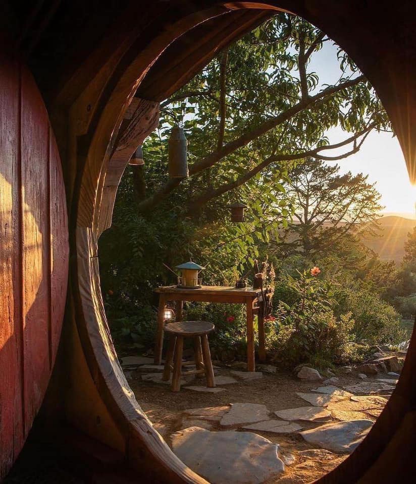 Hips Bucket List: Virtually Traveling To The Beautiful Shire Hobbiton In New Zealand RN