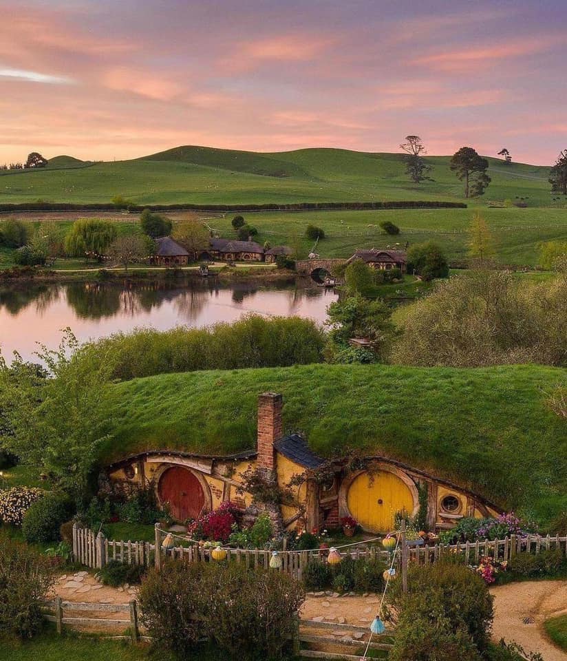 Hips Bucket List: Virtually Traveling To The Beautiful Shire Hobbiton In New Zealand RN