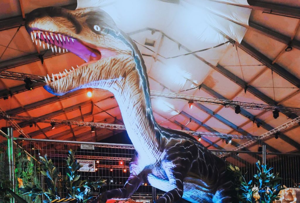 Jurassic Dinosaur Adventure Park: Interactive Indoor Playground
