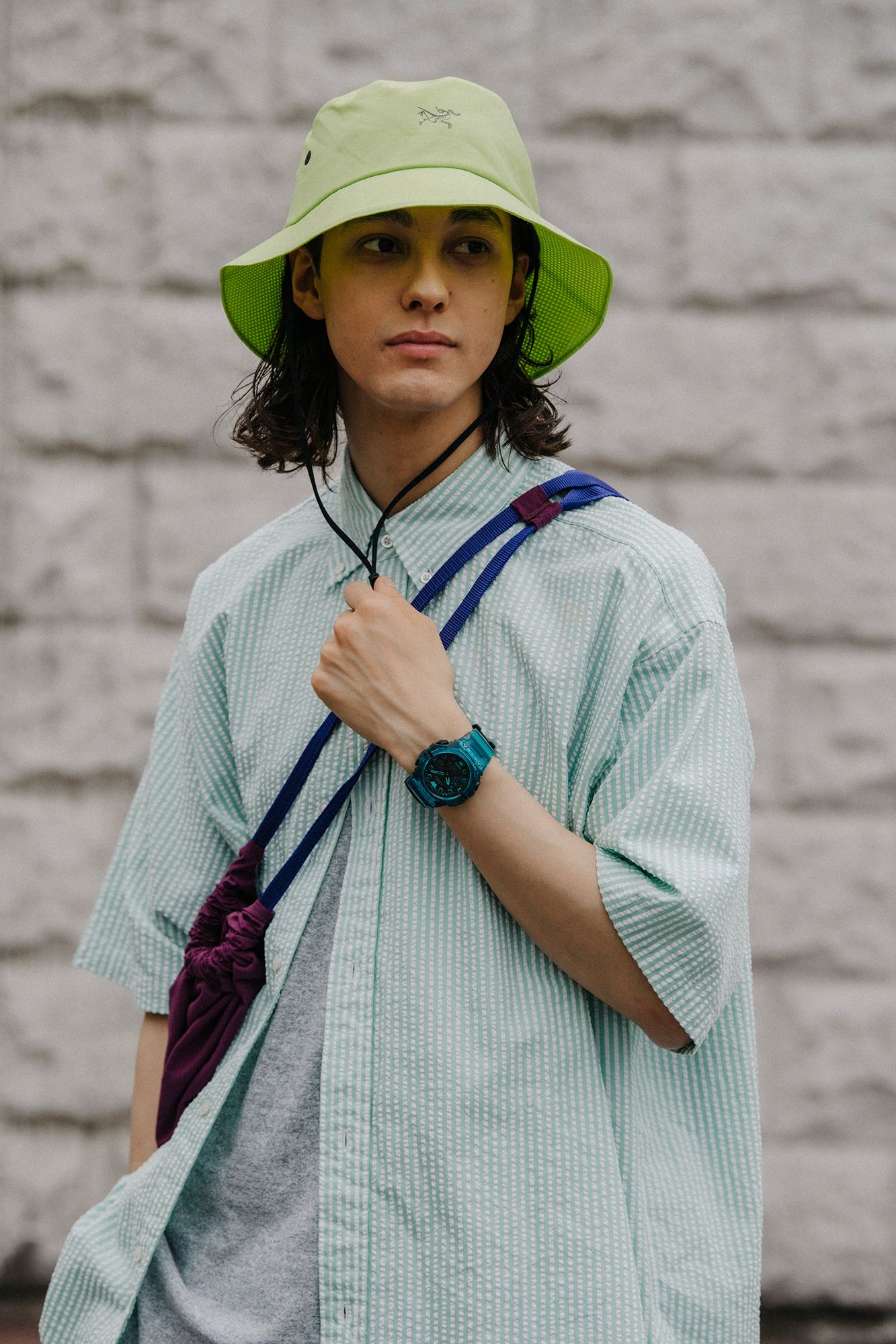 These watches are, without a shadow of a doubt, the most fashionable timepieces I've ever seen. Notice how well it goes with any of the outfits since it is designed in such a way that it does so. The colours that they offer are a nice complement to the understated, everyday garb that most people wear. I feel obligated to point you that this watch is truly amazing.