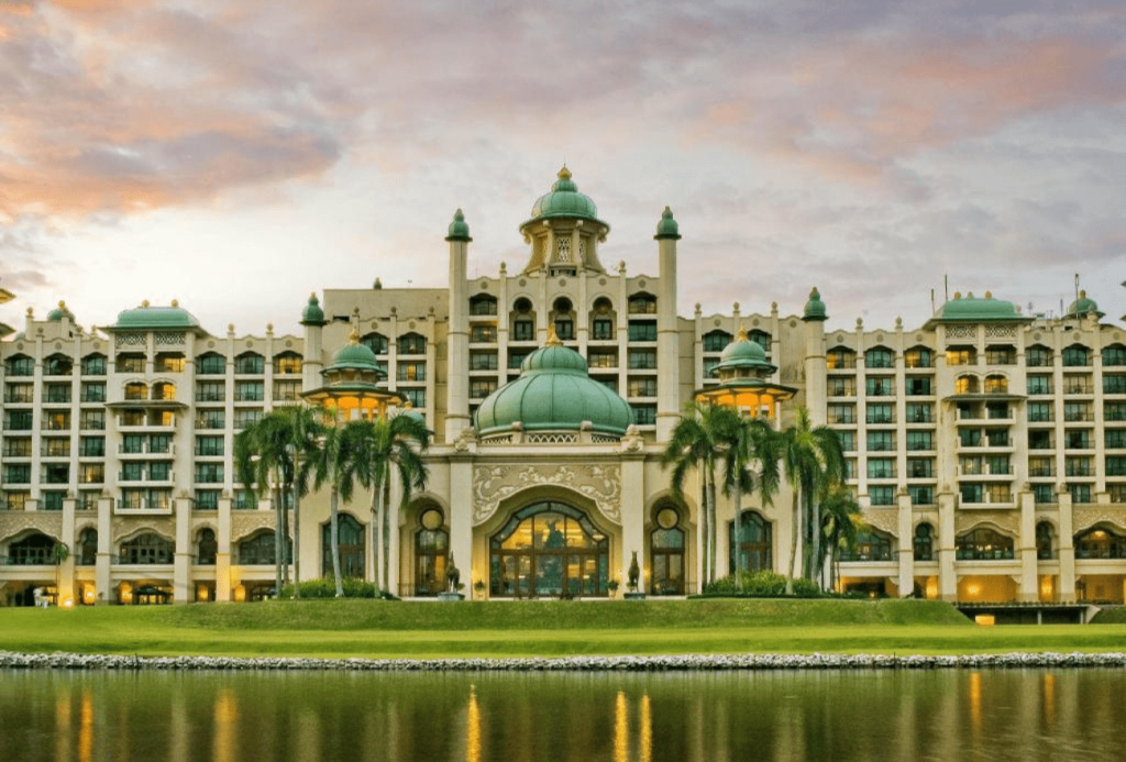 Palace of The Golden Horses Hotel front hipshut