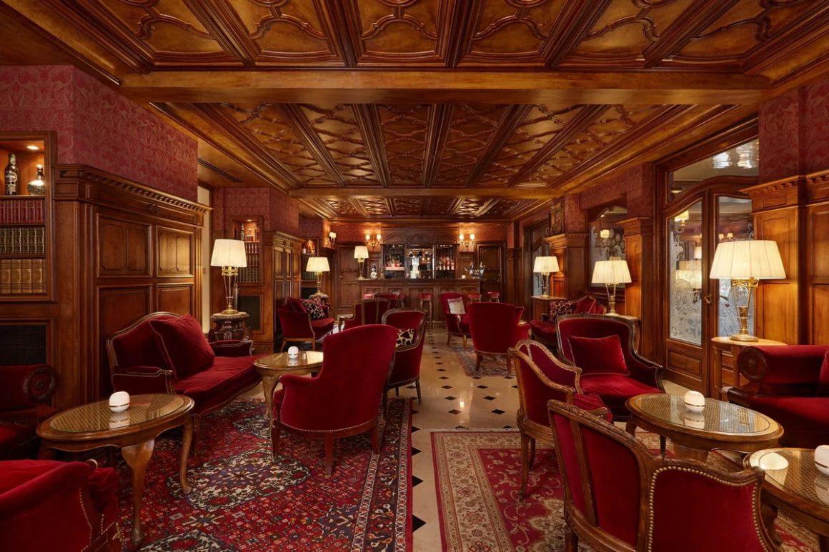 Hotel Regina on Netflix